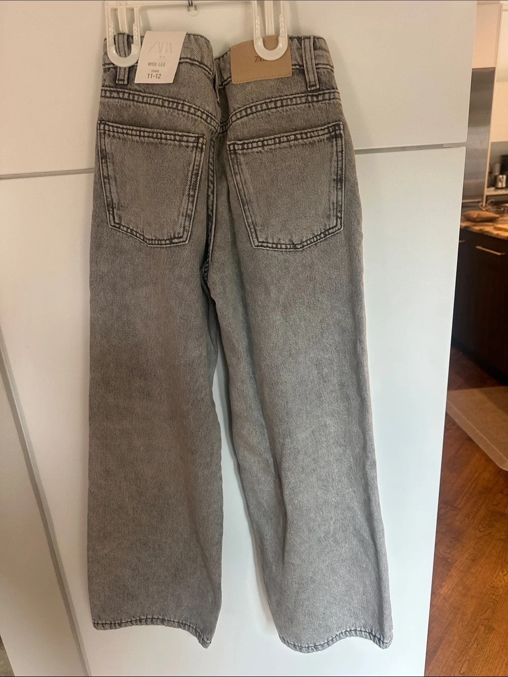 Zara relaxed straight